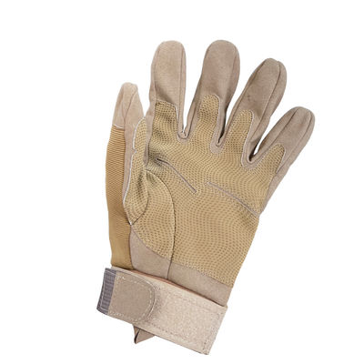 Seizoensgebonden khaki-handbescherming voor buitenactiviteiten in de winter