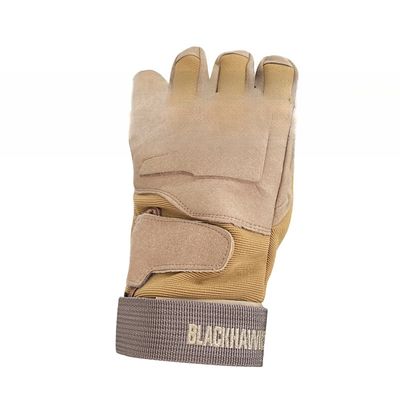 Seizoensgebonden khaki-handbescherming voor buitenactiviteiten in de winter