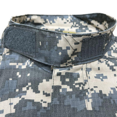 Gepersonaliseerd ademend sportuniform voor mannen met basisbeschermingsklasse en functie