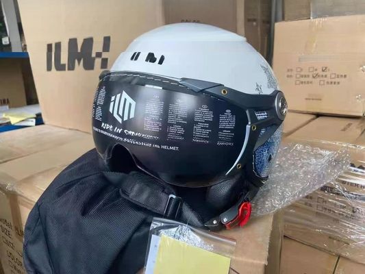 ABS witte motorfietshelm voor rijden met/zonder LED